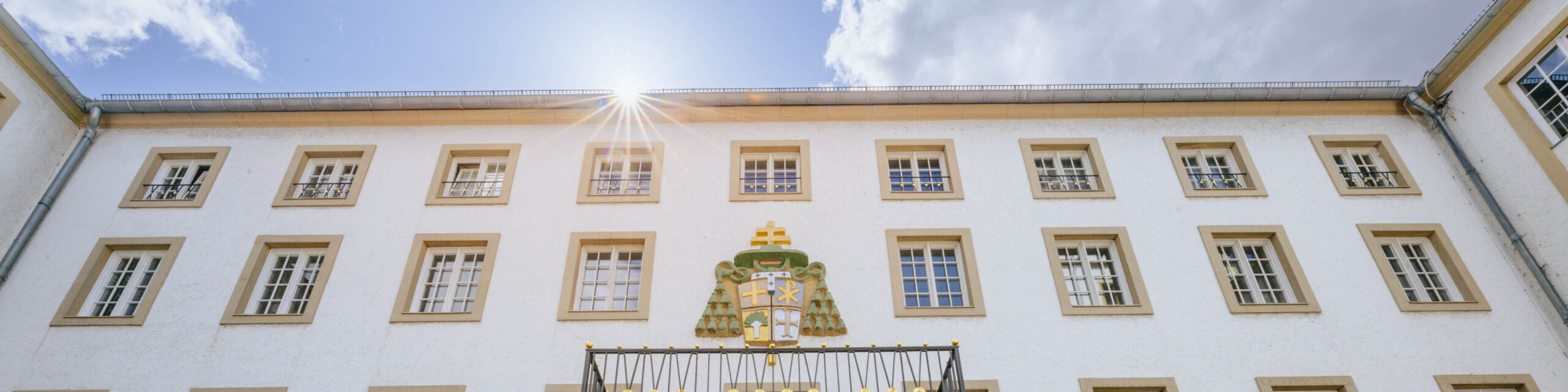 Ansichten der Theologischen Fakultät +++ Foto: Besim Mazhiqi